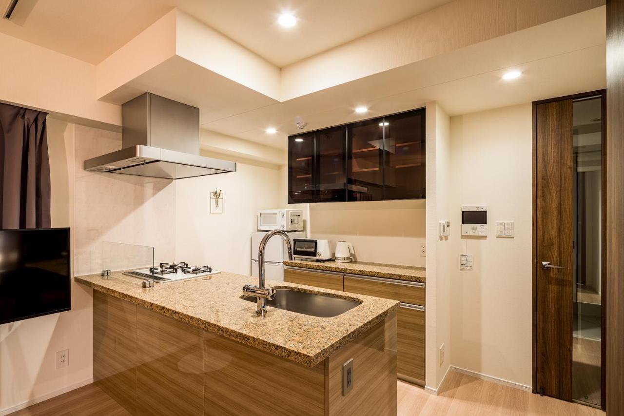 Premier One-Bedroom Apartment