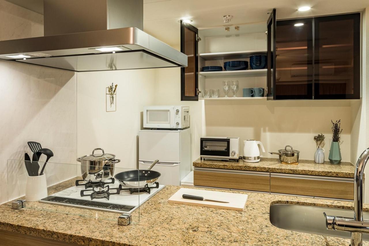 Premier One-Bedroom Apartment