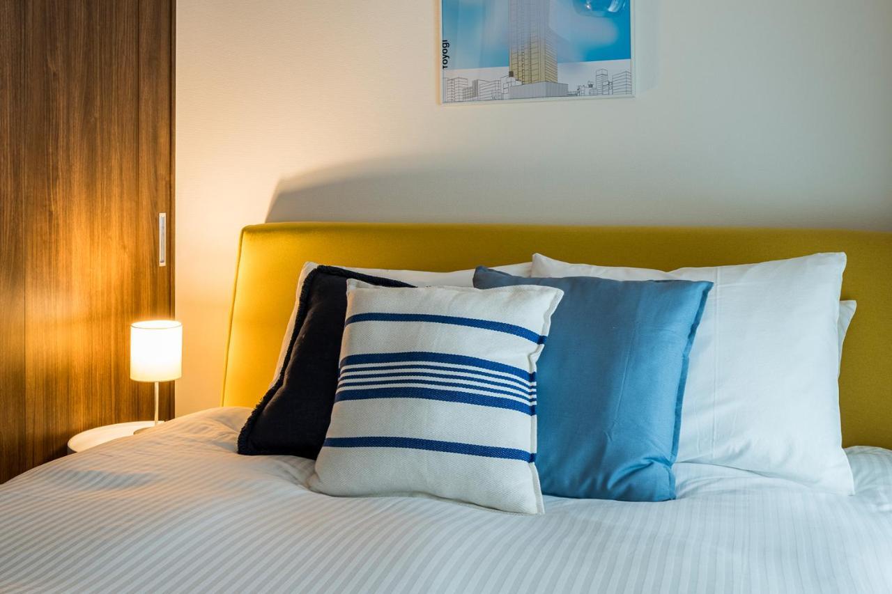 Premier One-Bedroom Apartment