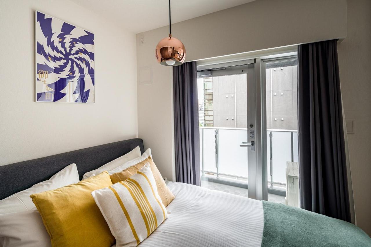 Premier One-Bedroom Apartment