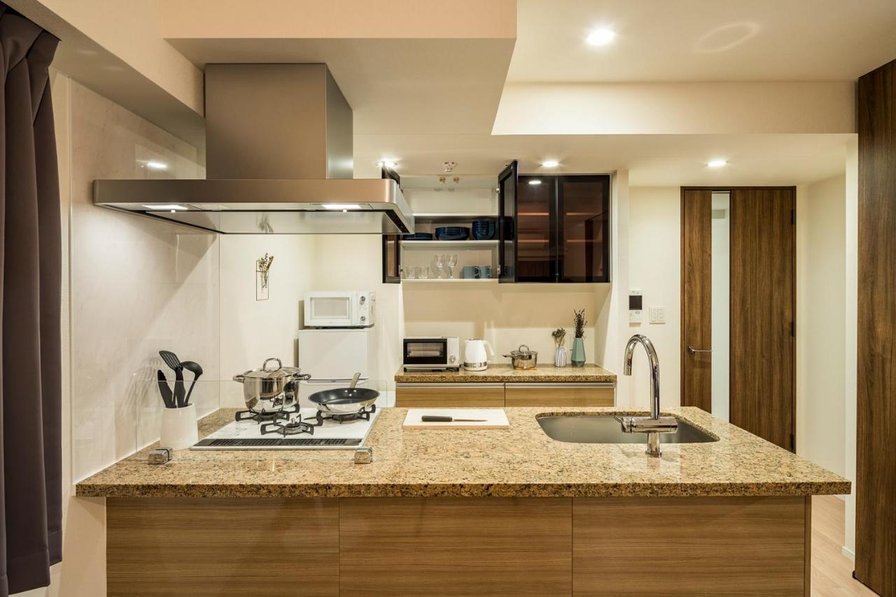 Premier One-Bedroom Apartment