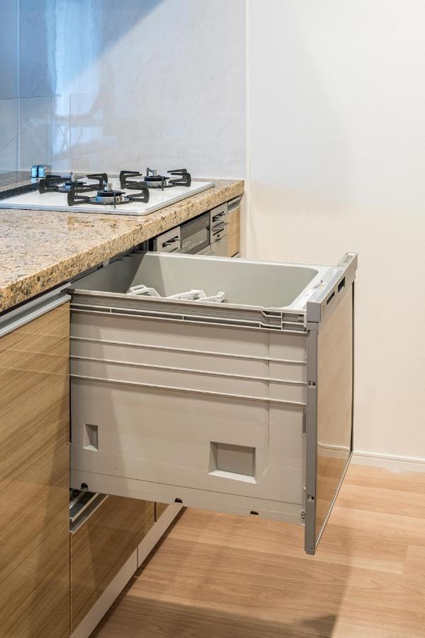 Premier One-Bedroom Apartment