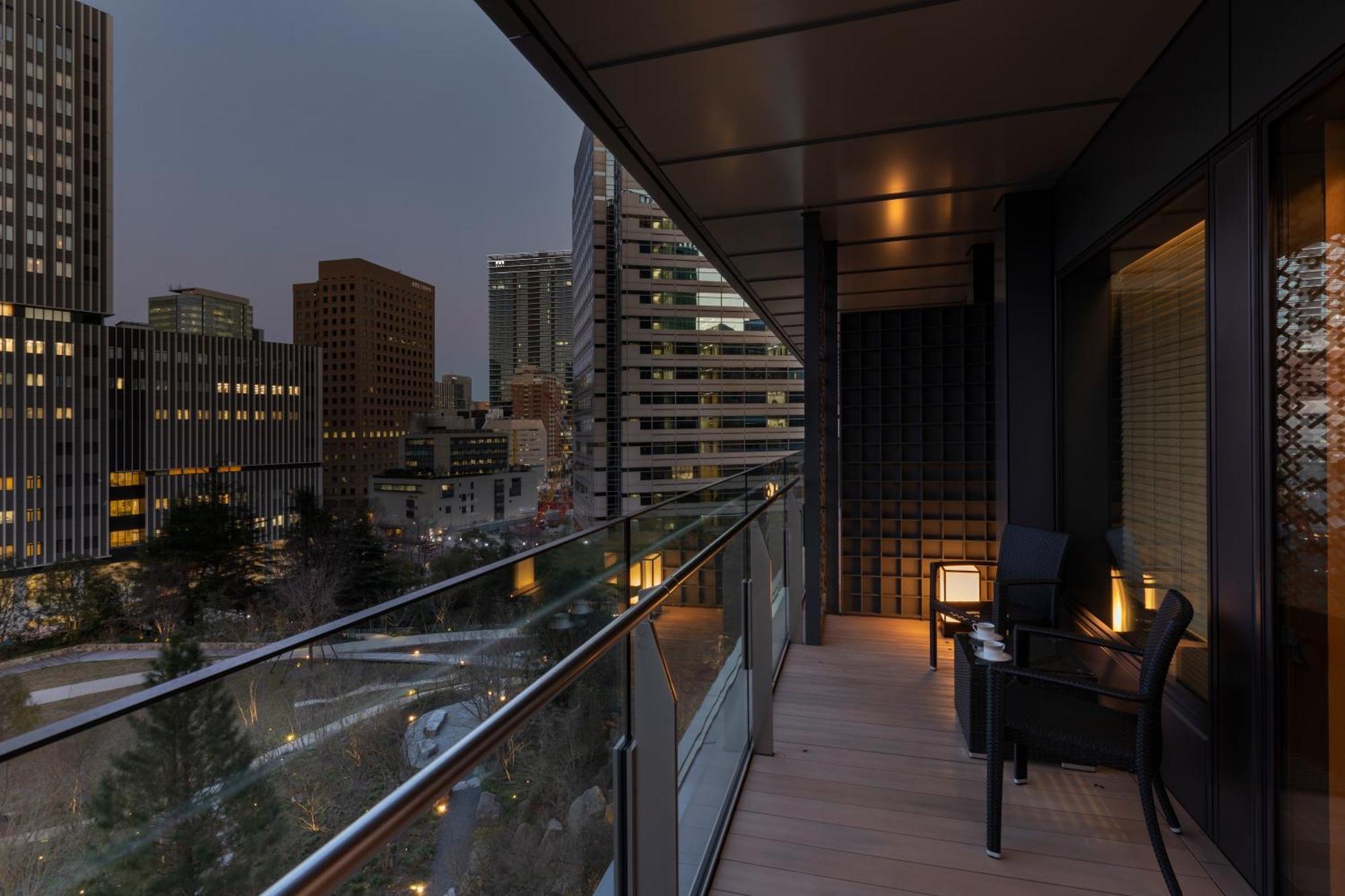 [Heritage] Suite Junior Double d'Angle avec Balcon - Accès au Salon Club