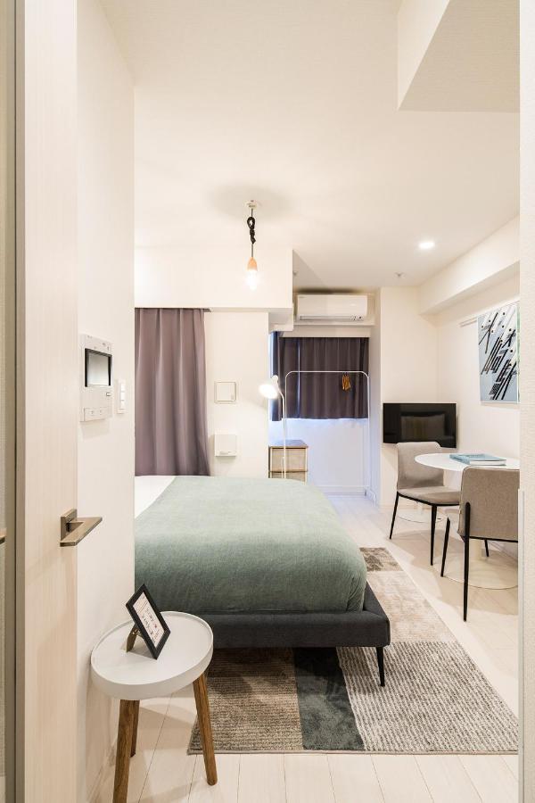 Deluxe Studio Apartment