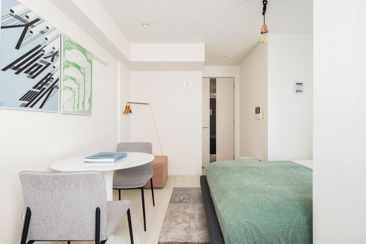 Deluxe Studio Apartment