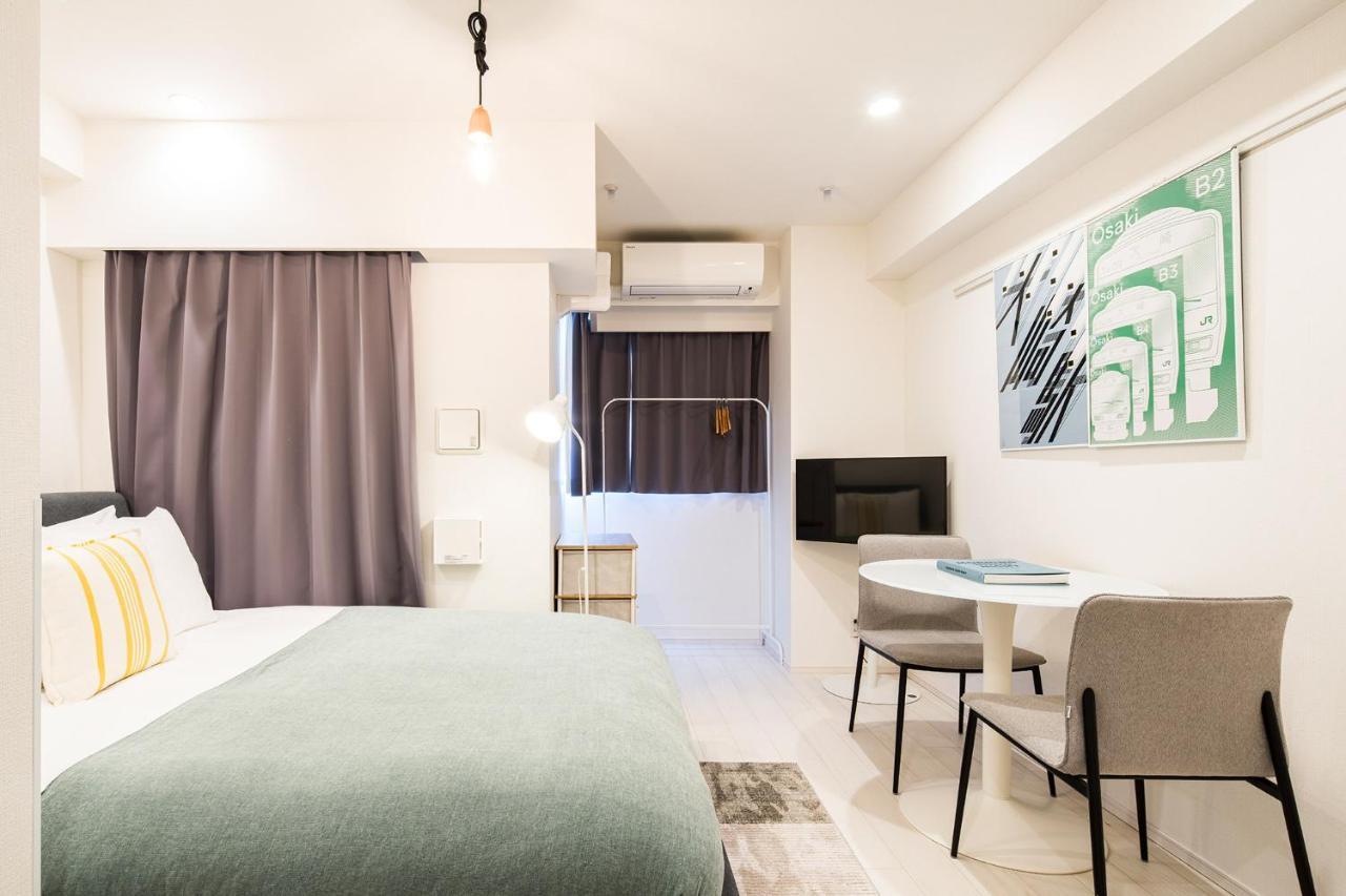 Deluxe Studio Apartment