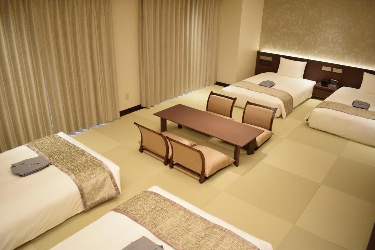Quadruple Room Tatami Area Non-Smoking
