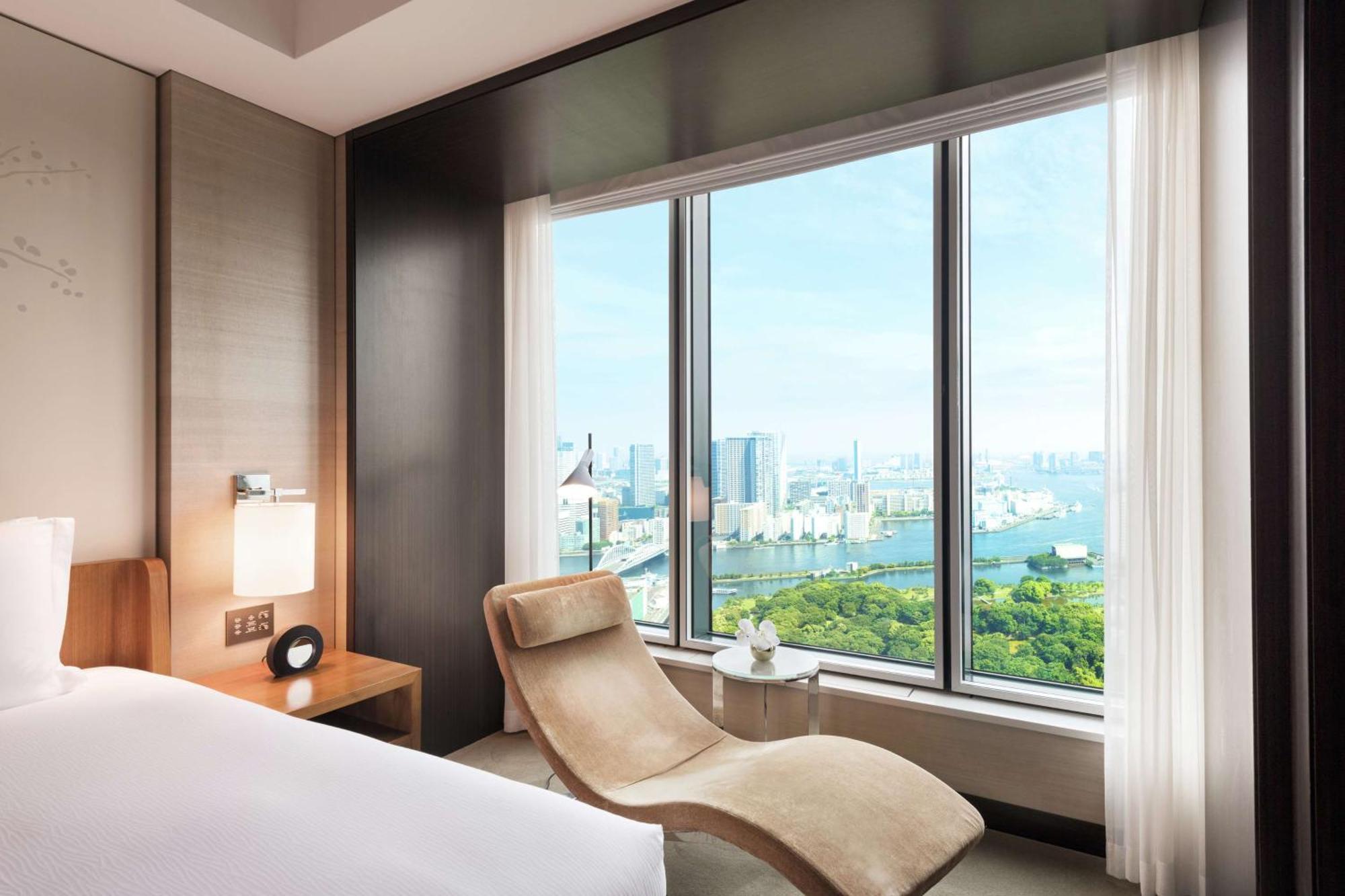Suite Lit King-Size - Vue sur Baie