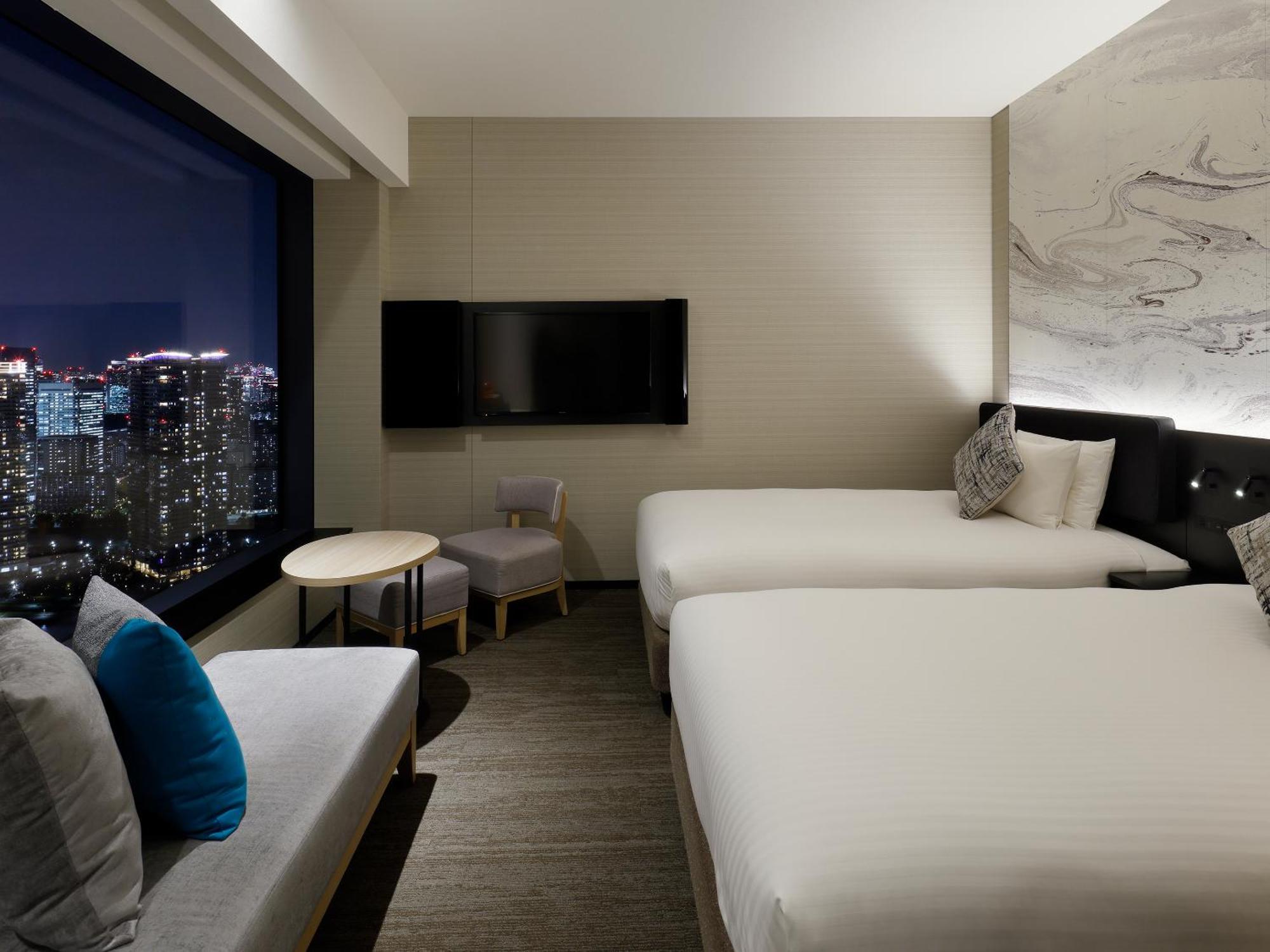 Superior Twin Room View Bath