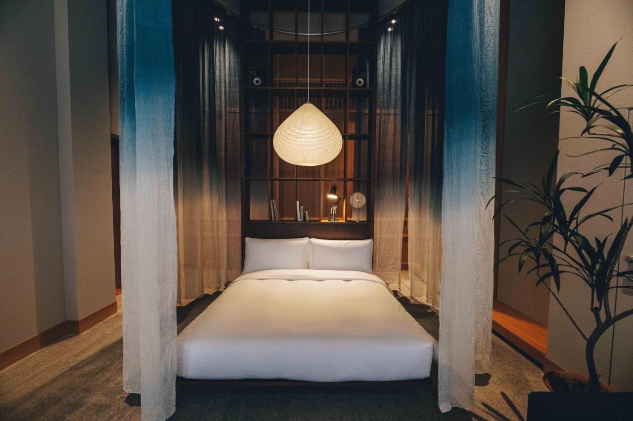 Junior Suite Loft Bathtub